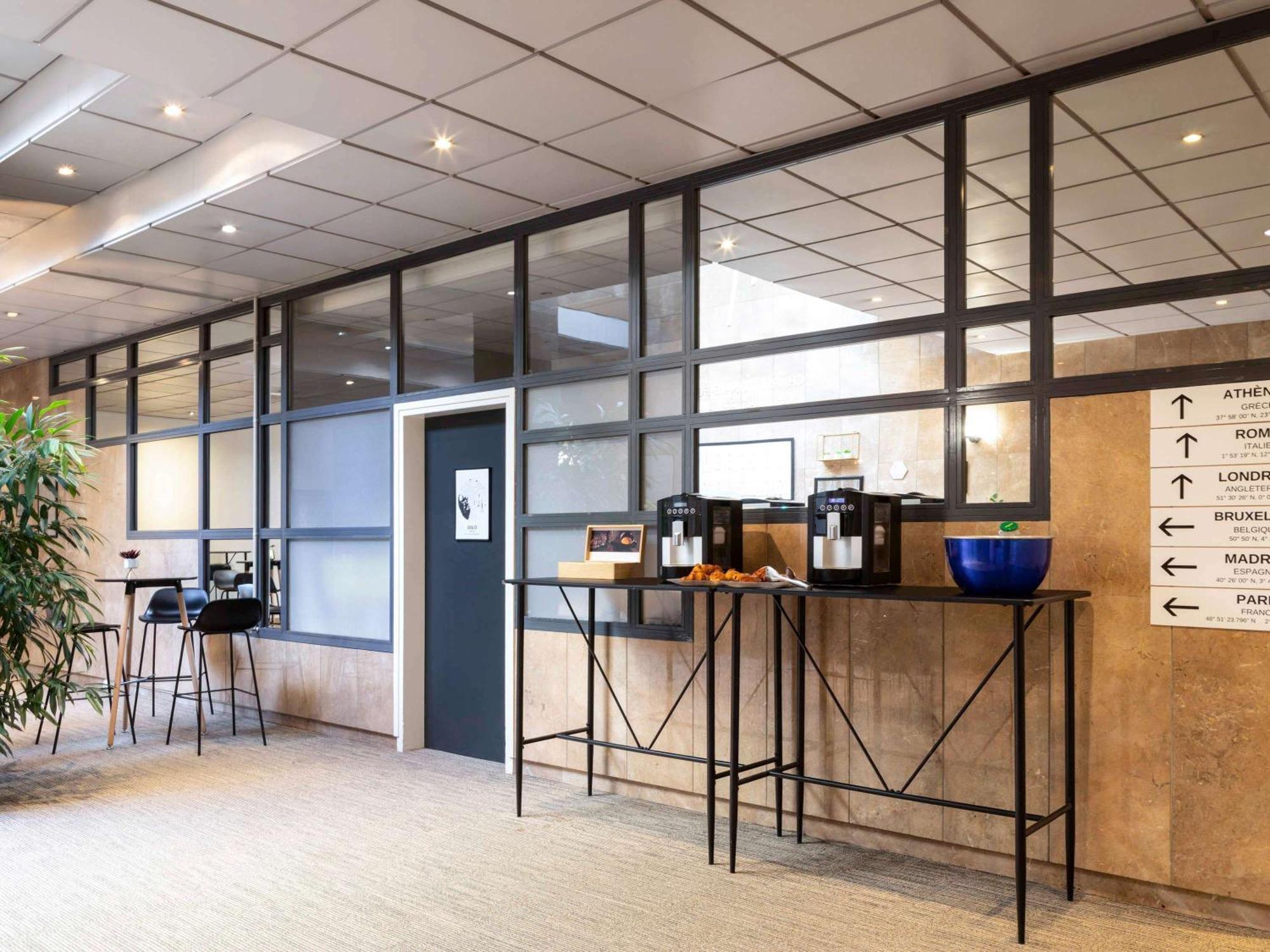 Ibis Paris Porte De Bercy Charenton-le-Pont Exterior foto