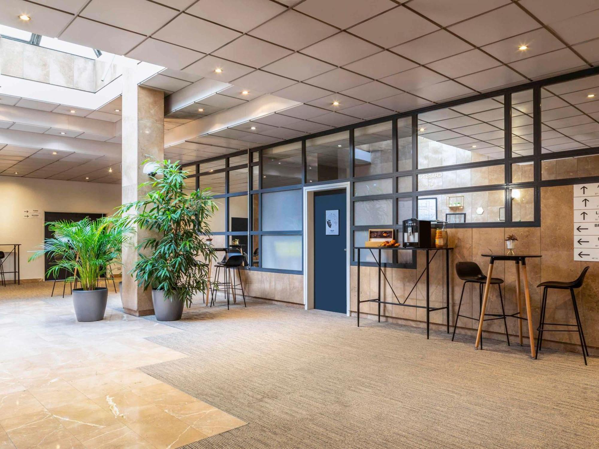 Ibis Paris Porte De Bercy Charenton-le-Pont Exterior foto