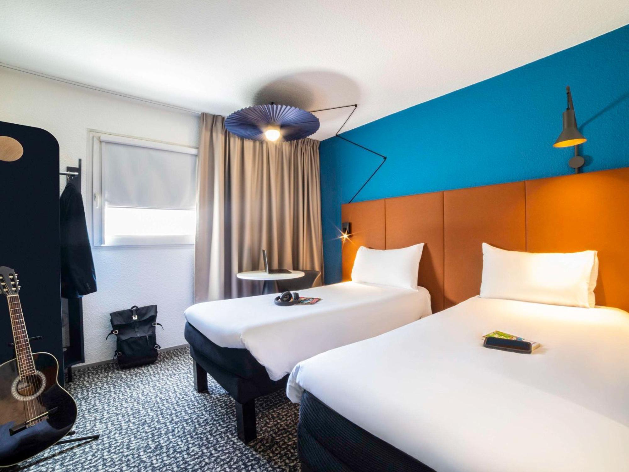 Ibis Paris Porte De Bercy Charenton-le-Pont Exterior foto