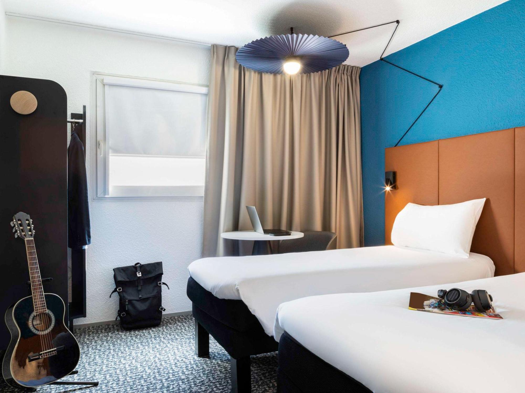 Ibis Paris Porte De Bercy Charenton-le-Pont Exterior foto