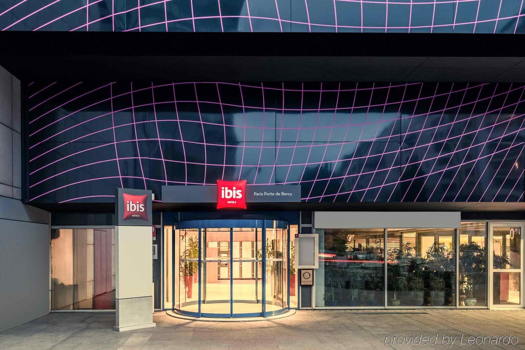 Hotel Ibis Paris Porte De Bercy Charenton-le-Pont Exterior foto